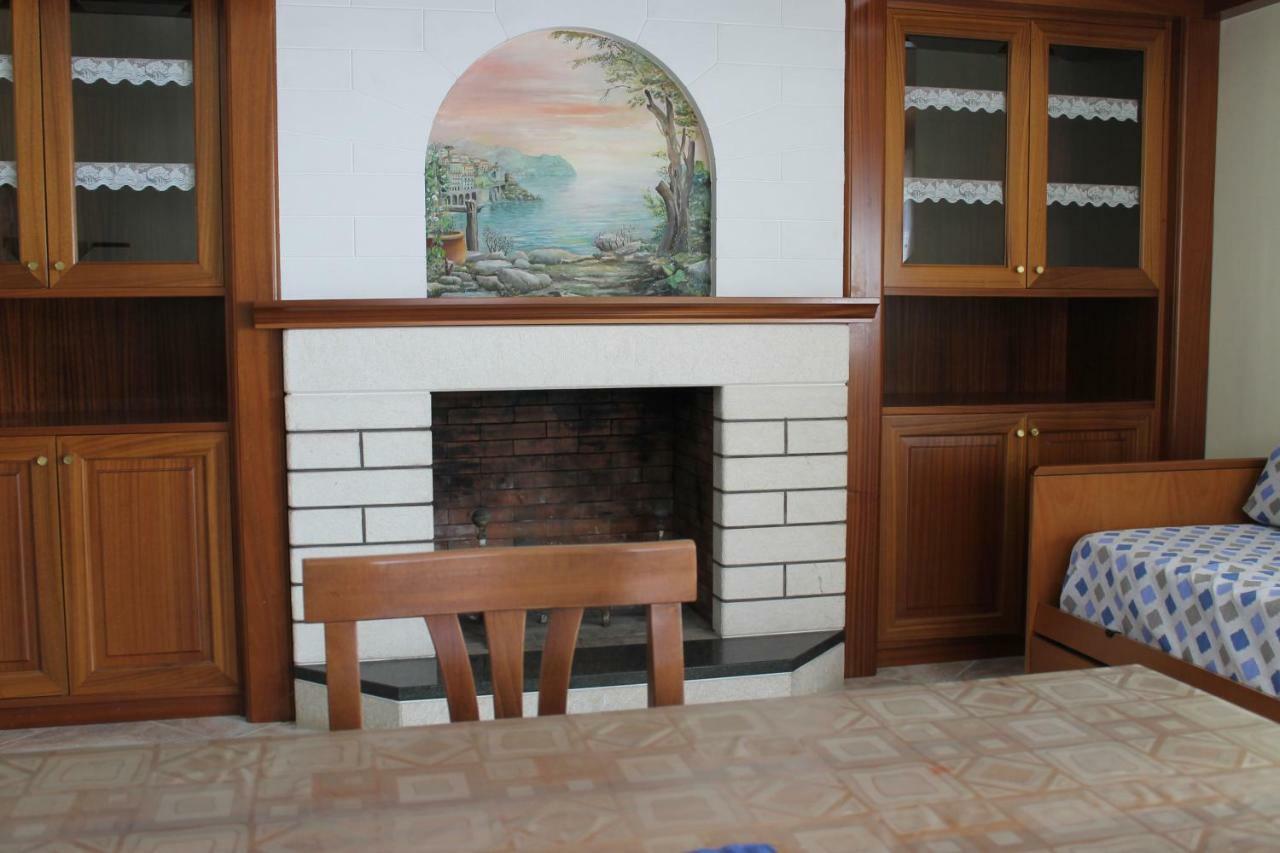 アジェーロラ Casa Annucciaヴィラ エクステリア 写真
